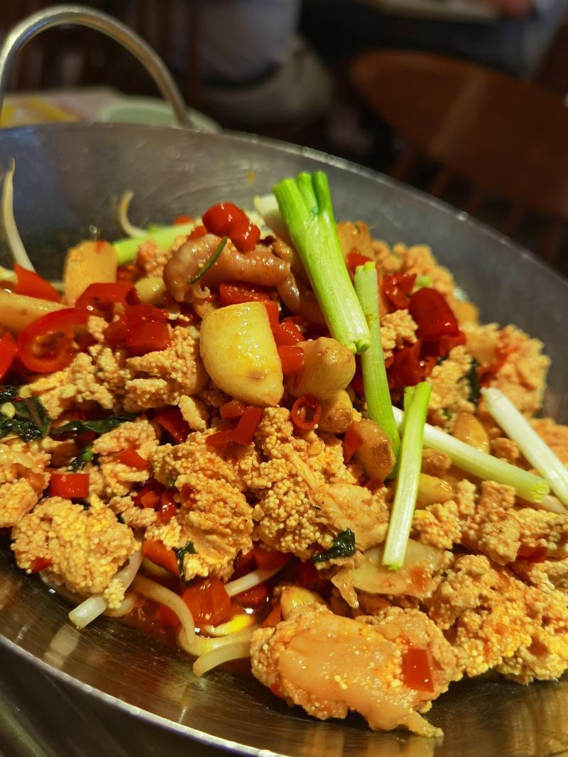 东莞保山湘菜馆,地道湘味，暖胃暖心_广东东莞保山湘菜馆