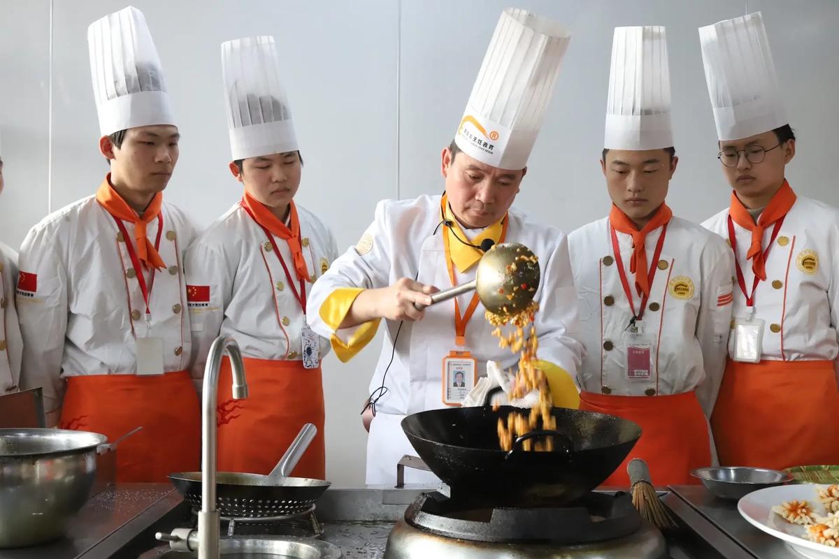 探寻湘菜烹饪艺术的殿堂_介绍长沙知名湘菜厨师培训学校_比较好的湘菜厨师培训学校 饮食大全 探寻湘菜烹饪艺术的殿堂_介绍长沙知名湘菜厨师培训学校_比较好的湘菜厨师培训学校 探寻湘菜烹饪艺术的殿堂_介绍长沙知名湘菜厨师培训学校_比较好的湘菜厨师培训学校 饮食大全