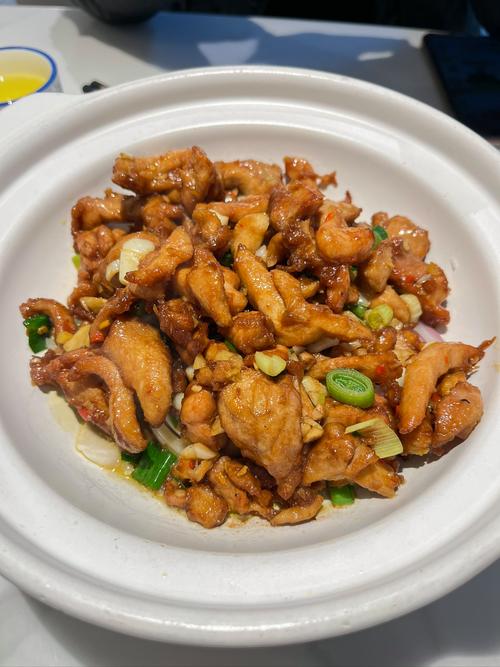 湘菜炖鸡,秘制佳肴,滋味醇厚,尽在这一锅!_湘菜鸡肉怎么炖最好喝视频 饮食大全 湘菜炖鸡,秘制佳肴,滋味醇厚,尽在这一锅!_湘菜鸡肉怎么炖最好喝视频 湘菜炖鸡,秘制佳肴,滋味醇厚,尽在这一锅!_湘菜鸡肉怎么炖最好喝视频 饮食大全